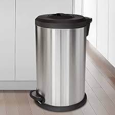 Trash Can/Wastebasket